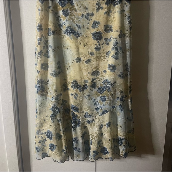 Vintage Flower Skirt Small (7) - Picture 2 of 3